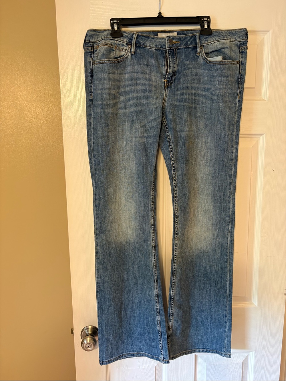 Banana Republic Bootcut Jeans Medium Wash Flare Leg Classic Denim Everyday